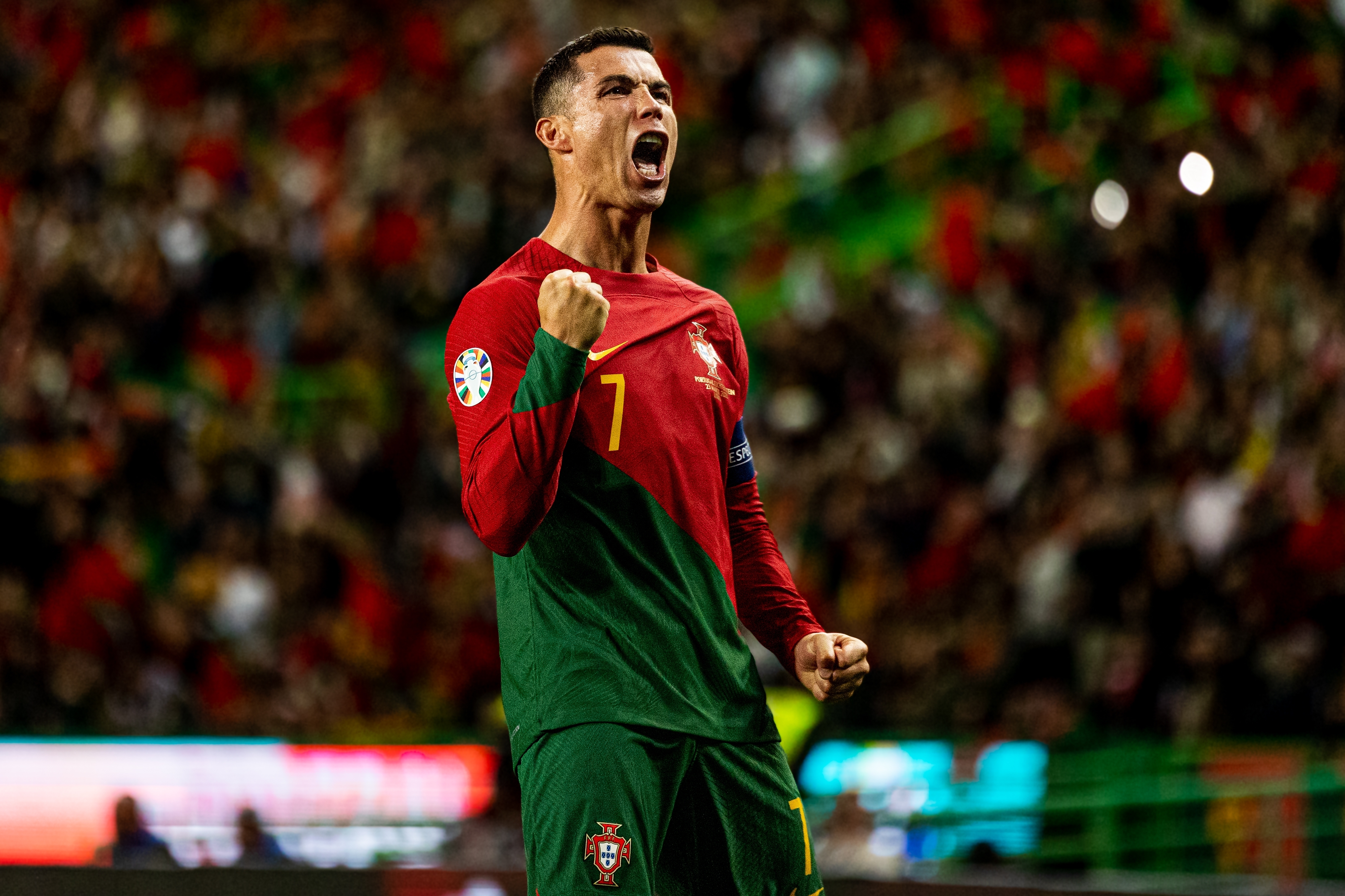 Cristiano Ronaldo equals record with 31 goals in one season.