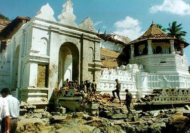 Attempted bombing at Temple of the Tooth in Kandy foiled by security forces.